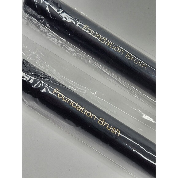 Billion Dollar Brushes Liquid Foundation Brush Lot Of 2 Synthetic Black Gold - Picture 4 of 7